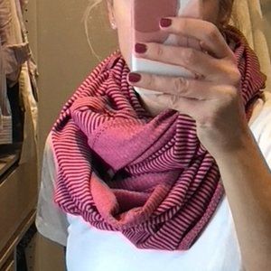 Lululemon Vinyasa infinity scarf